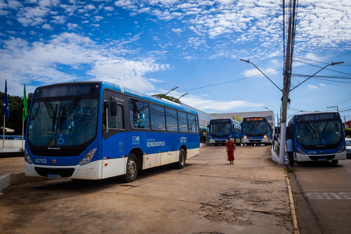 Cláudio Ferreira libera ônibus de graça nesta quinta-feira em Rondonópolis 