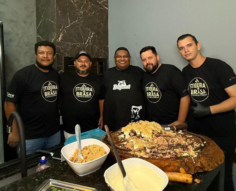 Amigos da Brasa encantam o Na Boca do Forno com histórias, sabores e paixão pelo churrasco