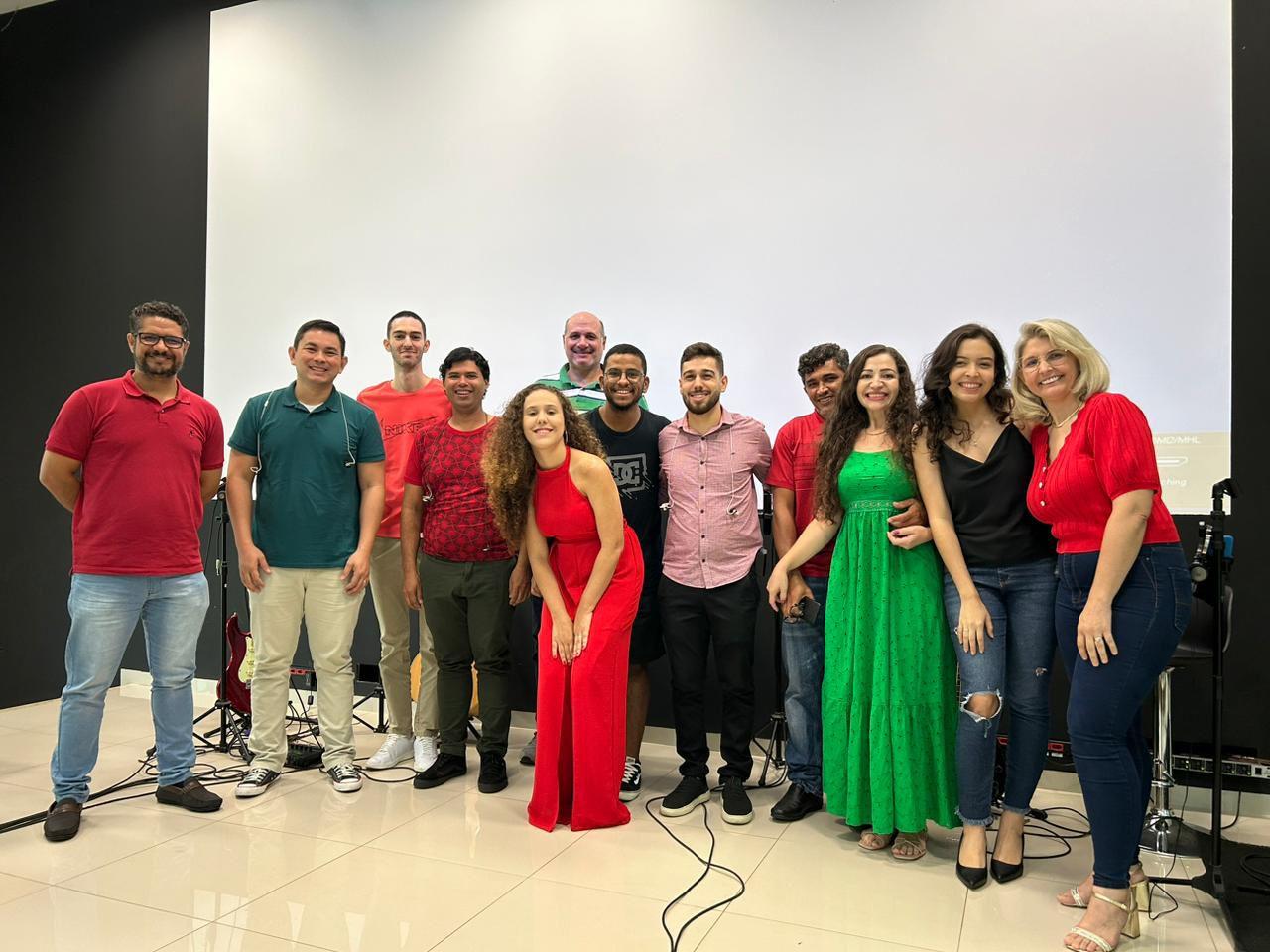 Grupo Acústico da Igreja Presbiteriana Independente de Rondonópolis se apresenta na Aldeia Rondon