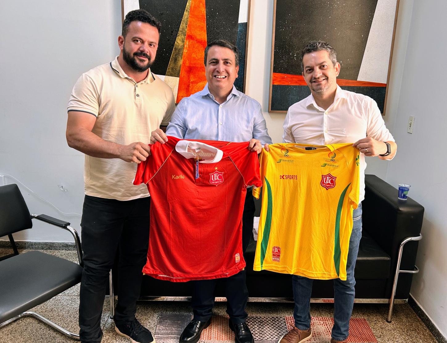Diretoria do União é recebida pelo prefeito interino Altemar Lopes