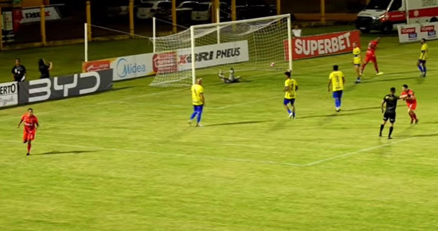 União vence o Nova Mutum por 3 a 0, segue na ponta da tabela do Estadual