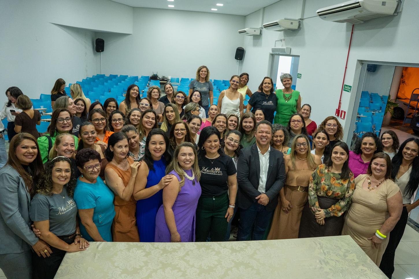 Gestão municipal apoia empreendedorismo feminino e promove encontro estratégico