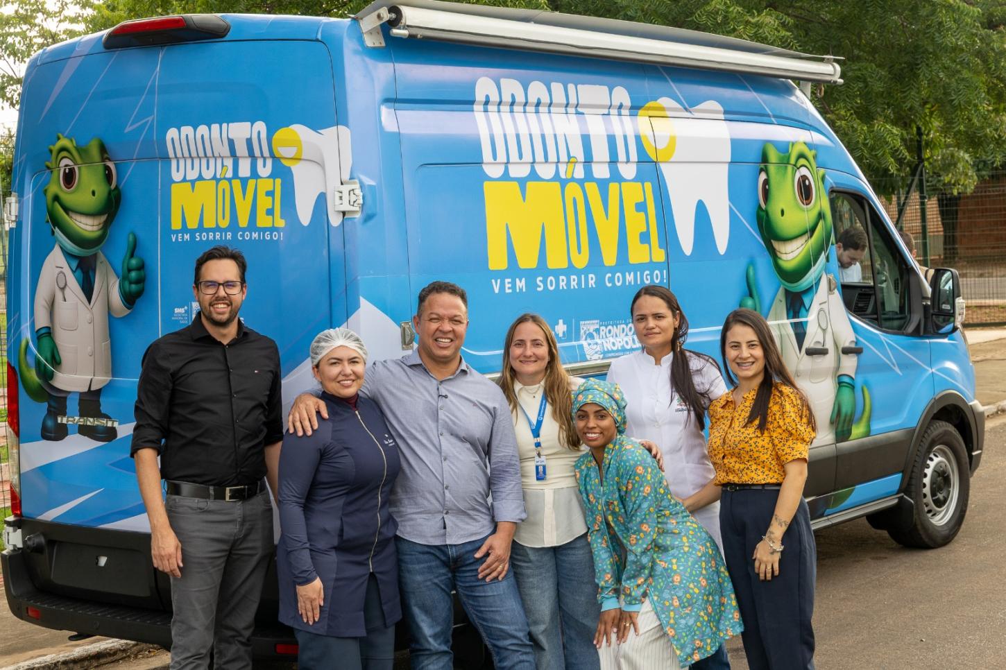 Prefeito anuncia consultório odontológico móvel para ampliar atendimento à população