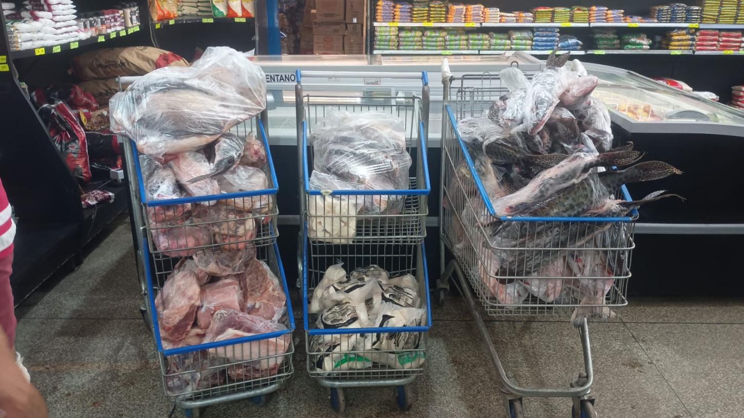 Procon apreende 170 quilos de carne imprópria para consumo 