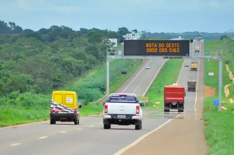 Fluxo de veículos de passeio deve dobrar na BR-163/MT no feriado prolongado de Tiradentes