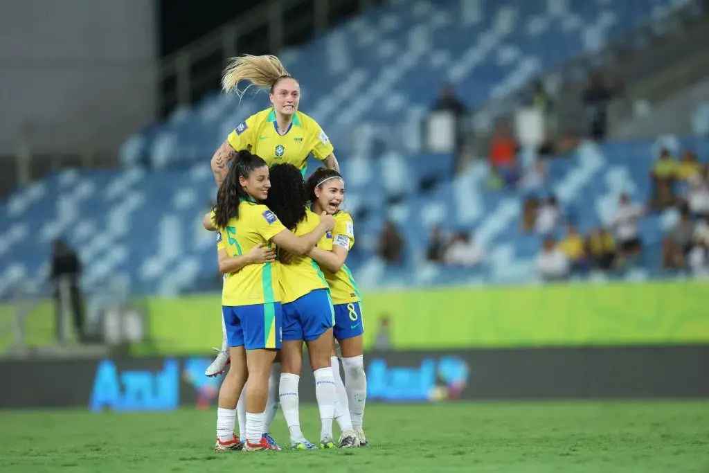 Seleção brasileira goleia Zâmbia por 6 a 1 no Fifa Series