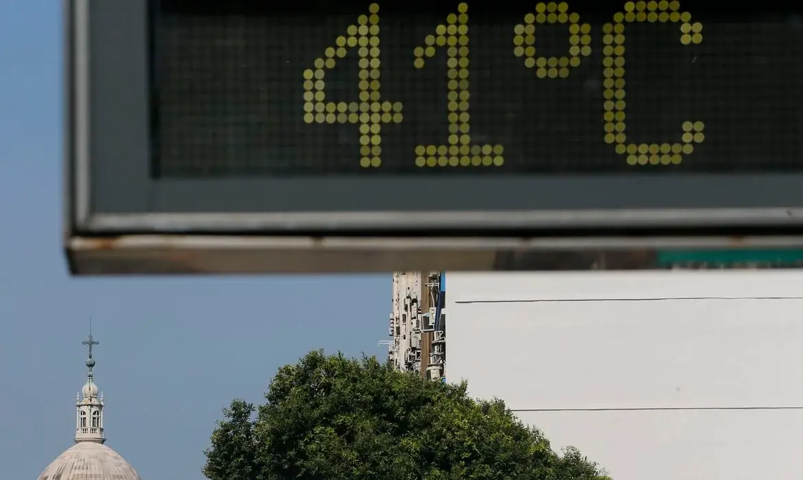 Frio perde força e calor intenso deve voltar nos próximos dias em Rondonópolis