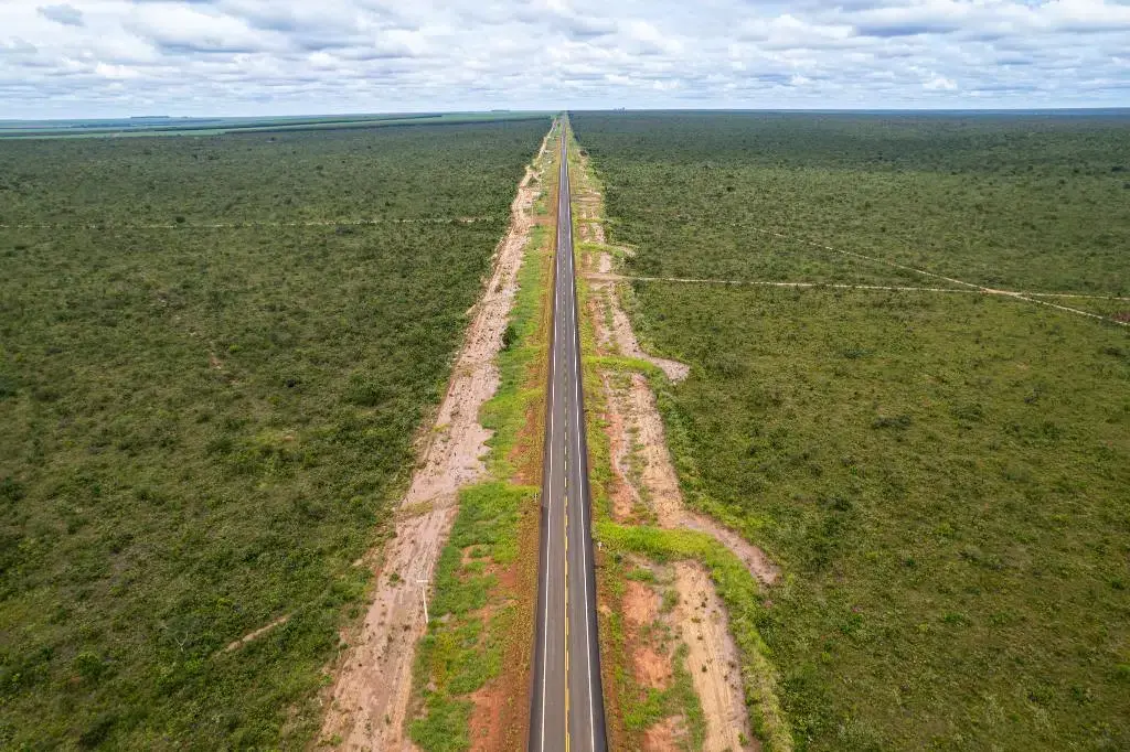 Governo asfalta rodovias em todas as regiões de Mato Grosso