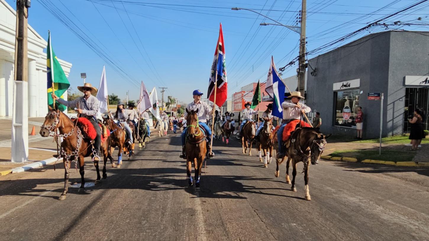*38ª Cavalgada ocorre neste sábado (01/08) e contará com mais de mil inscritos entre cavaleiros, amazonas e comitivas