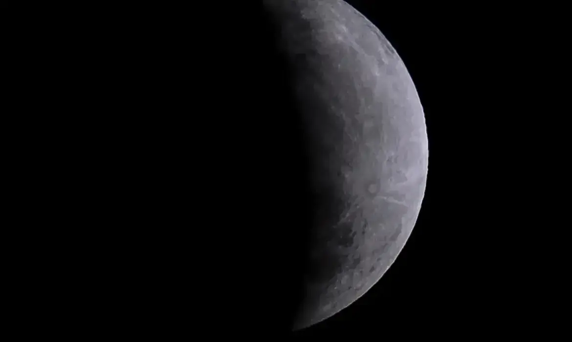 Eclipse parcial da Lua nesta quinta-feira será visto em todo o Brasil