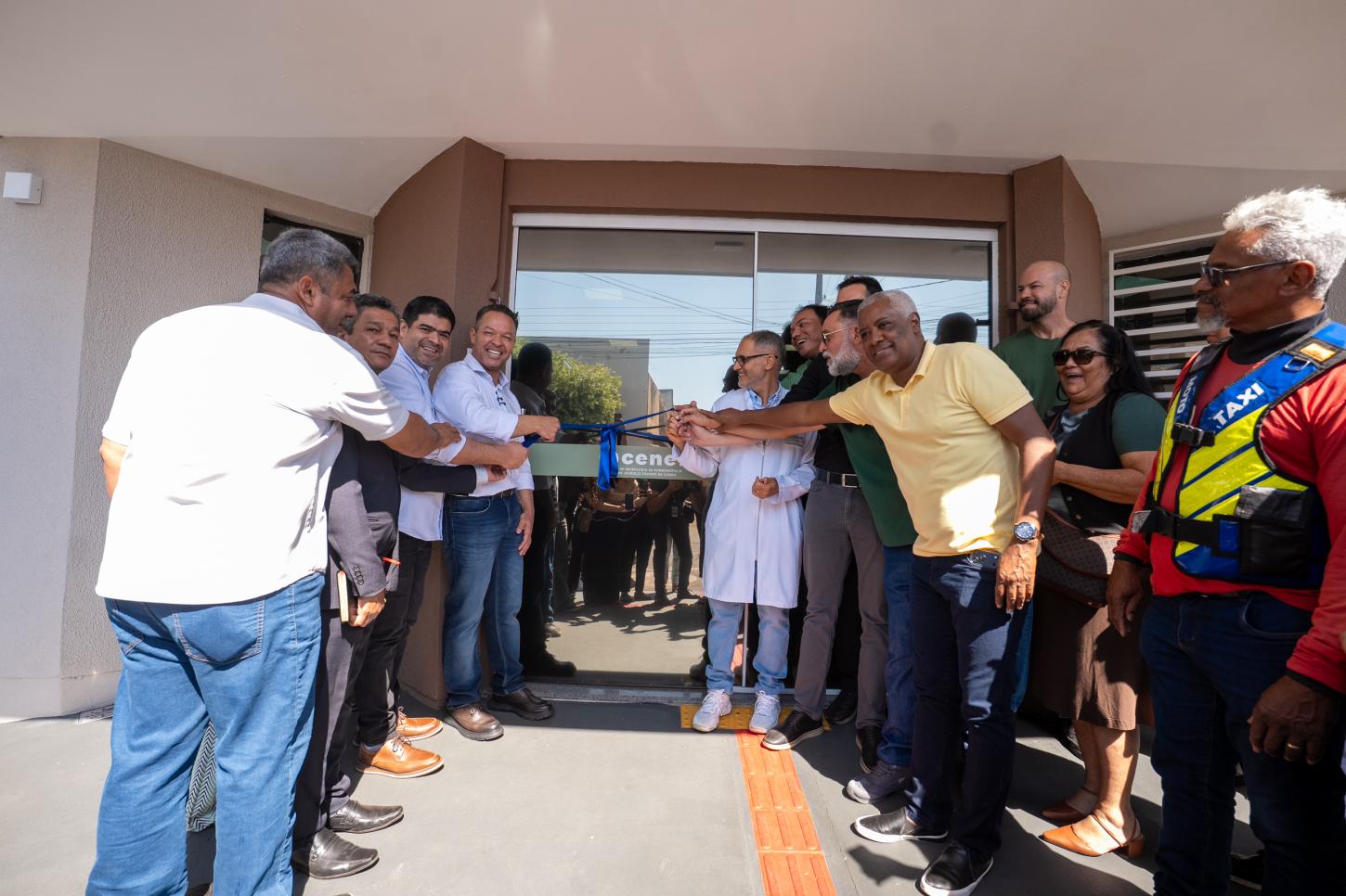 Prefeitura reinaugura Centro de Nefrologia, agora renovado e modernizado