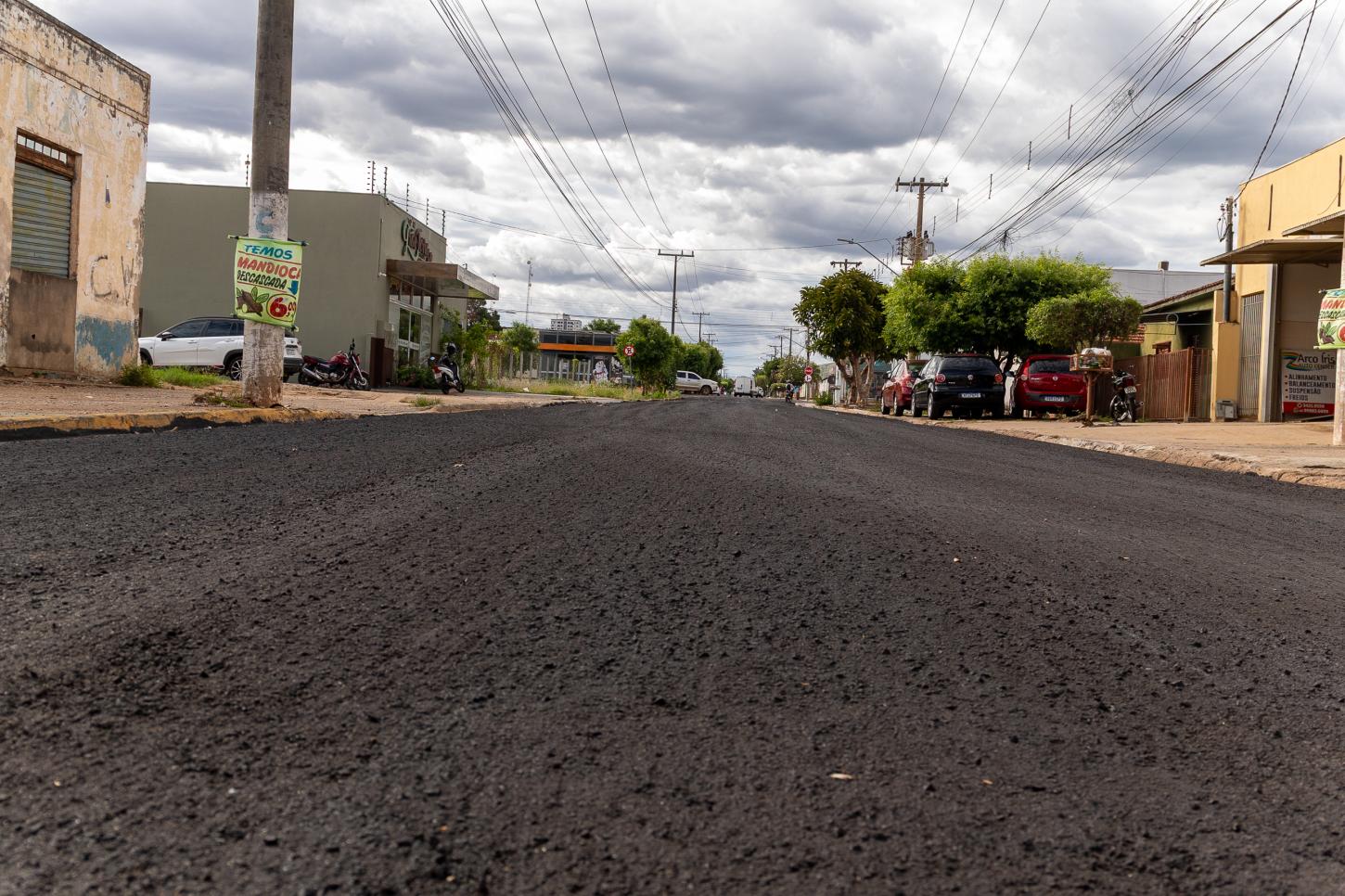Rondonópolis já alcança mais de 71 quilômetros de vias recuperadas com microrrevestimento