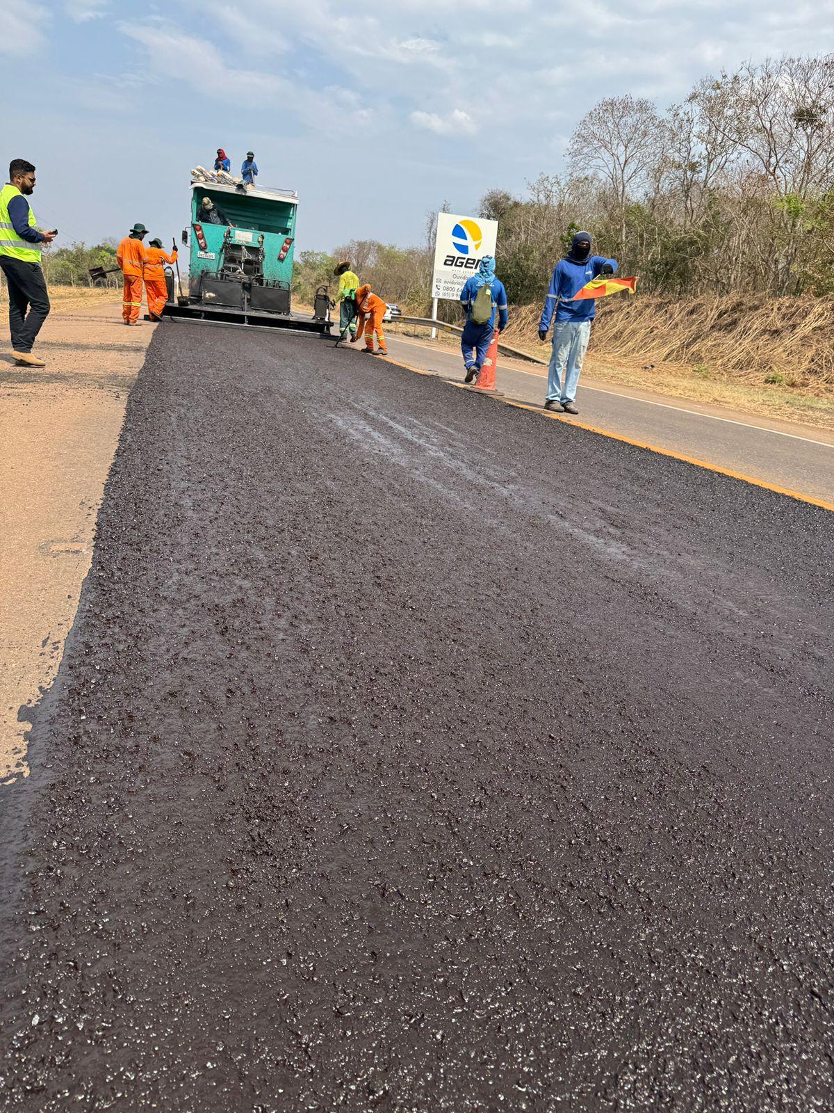 Morro da Mesa realiza conservação em 60 quilômetros da MT-130