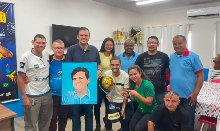 Deputado Thiago visita Assuroo e amplia defesa dos direitos das pessoas com deficiência auditiva