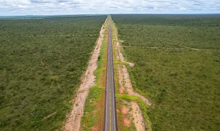 Governo asfalta rodovias em todas as regiões de Mato Grosso