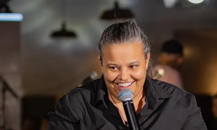 Karol Moura Emociona Público E Consagra Mais Um Capítulo De Sua História Com A Gravação Do Dvd “Só Moda Boa – Volume 3”