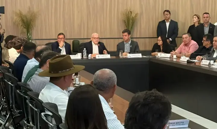 Nininho aponta avanço com novo aporte de R$ 400 milhões para reduzir filas de cirurgias em MT